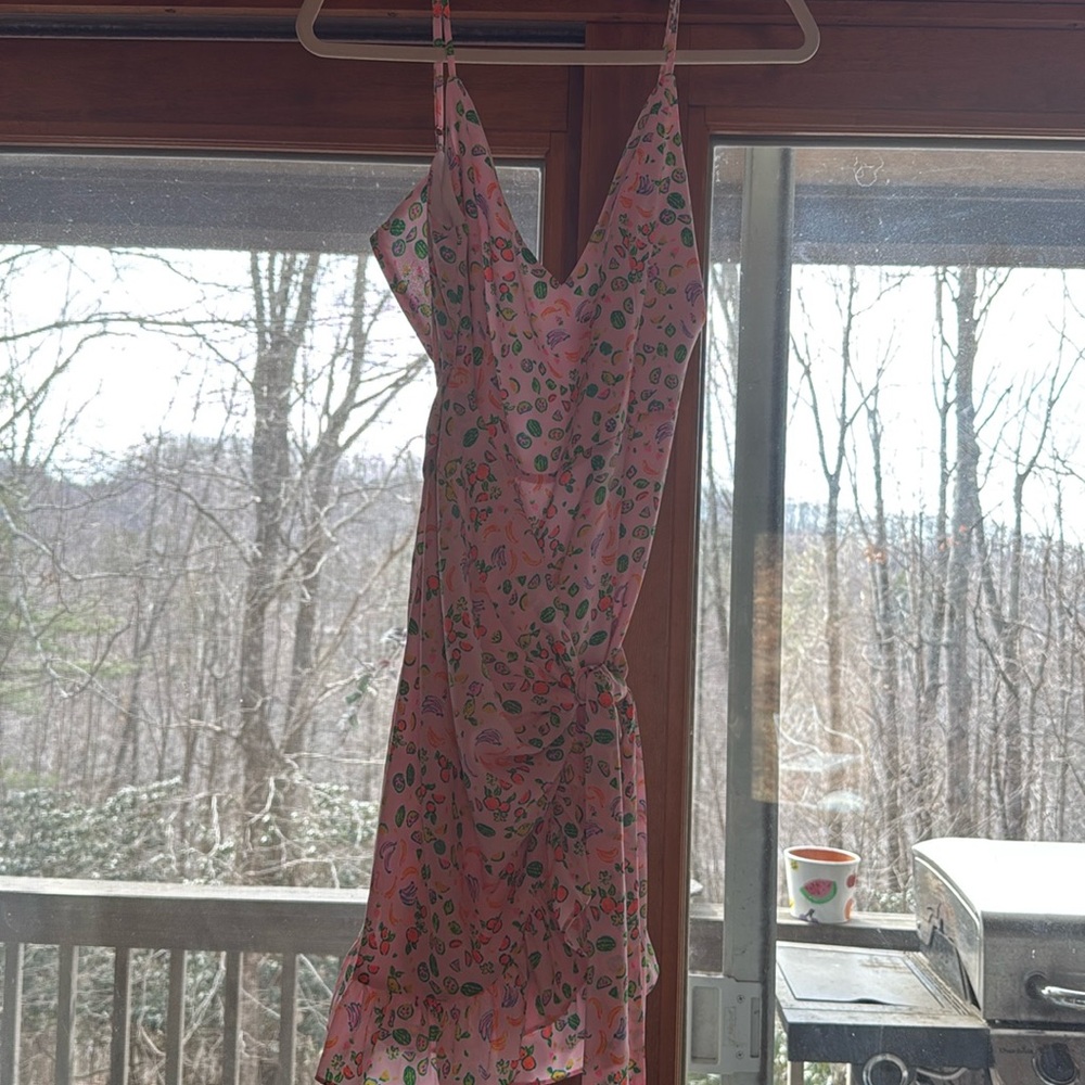 Fruity mini dress 🍌 🍉 🍊